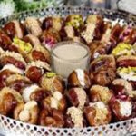 التمر المحشي بالمكسرات